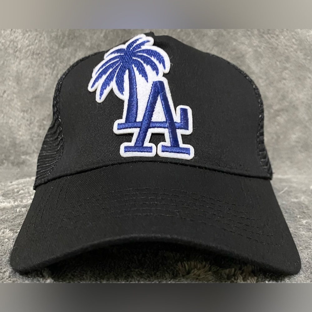 Custom trucker hat